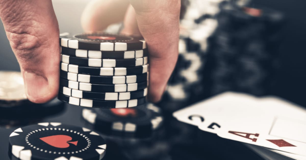 5 suurinta eroa pokerin ja blackjackin vÃ¤lillÃ¤